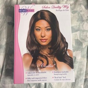 “Cecilia” brown synthetic wig